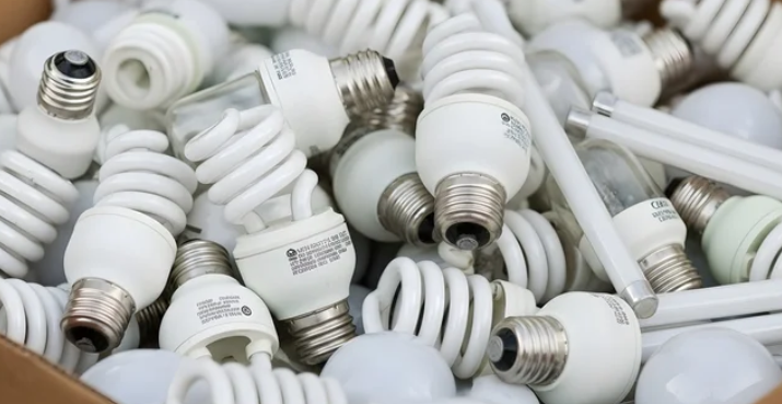 Rifiuti elettrici da illuminazione